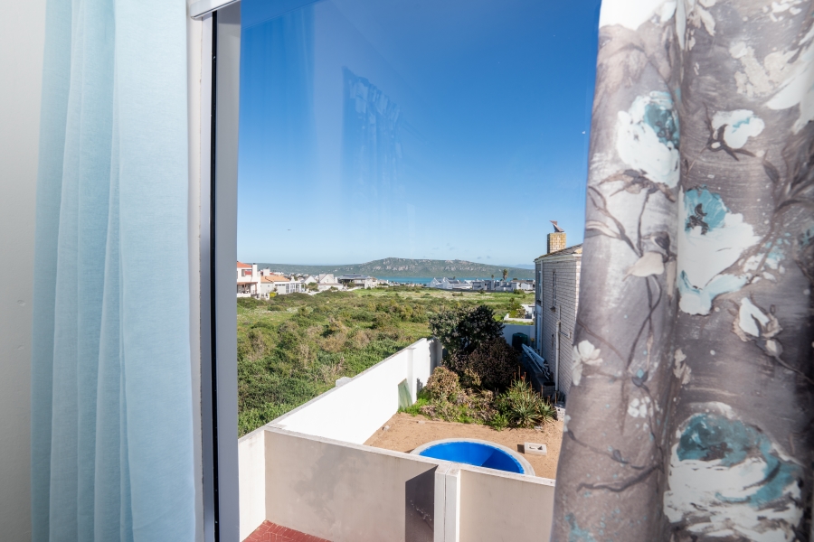 4 Bedroom Property for Sale in Myburgh Park Western Cape